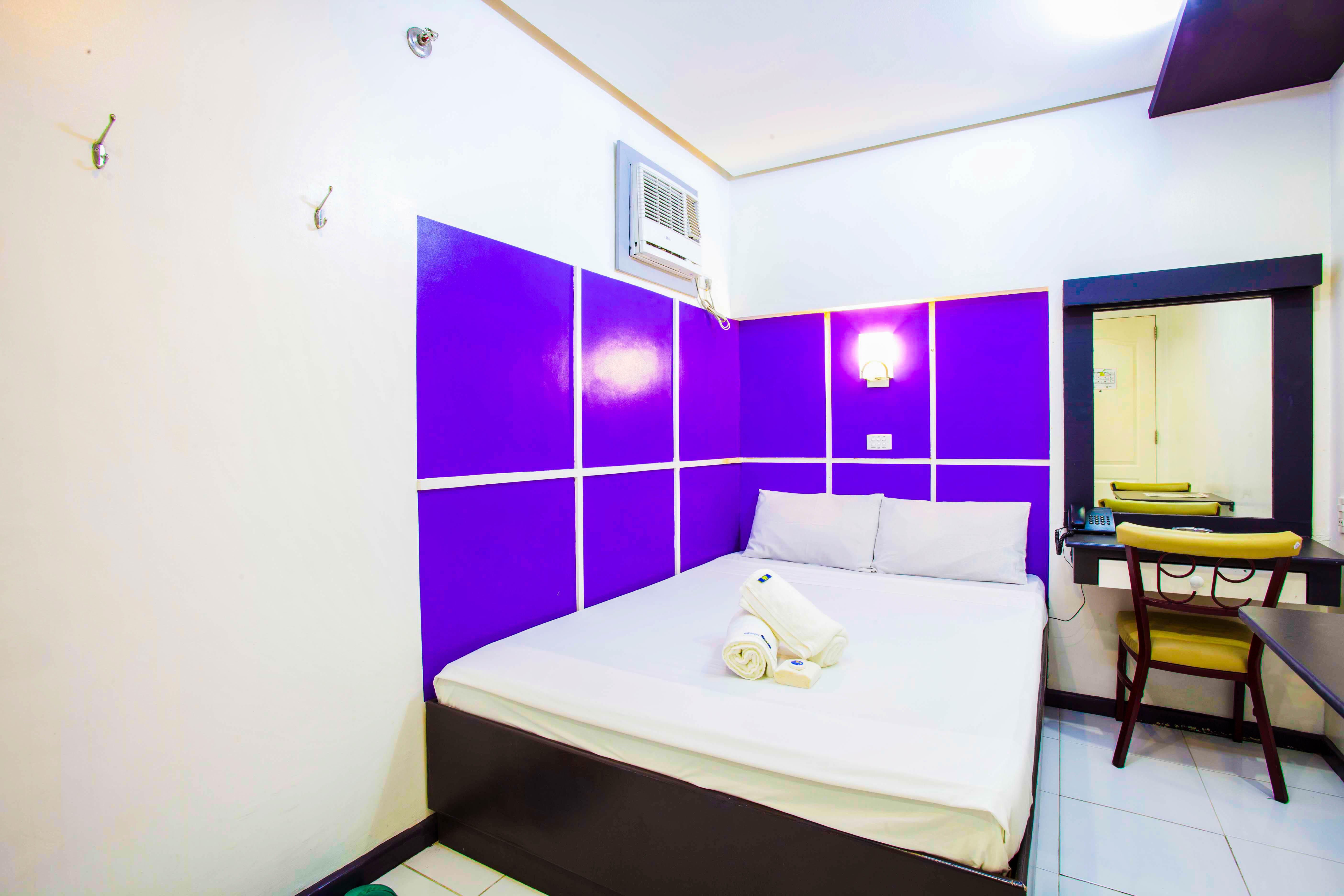 Hotel 99 Cubao Quezon City Exterior photo