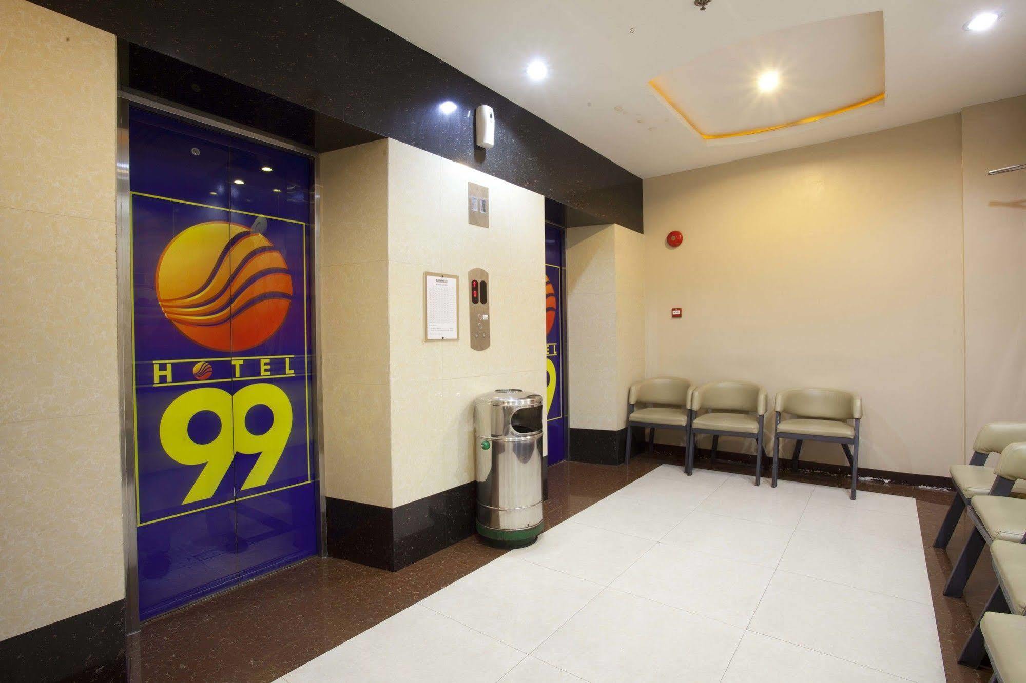 Hotel 99 Cubao Quezon City Exterior photo