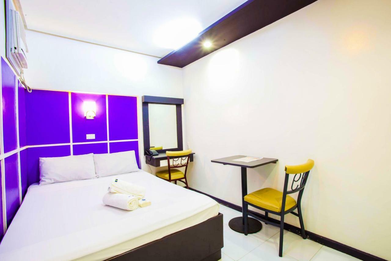 Hotel 99 Cubao Quezon City Exterior photo