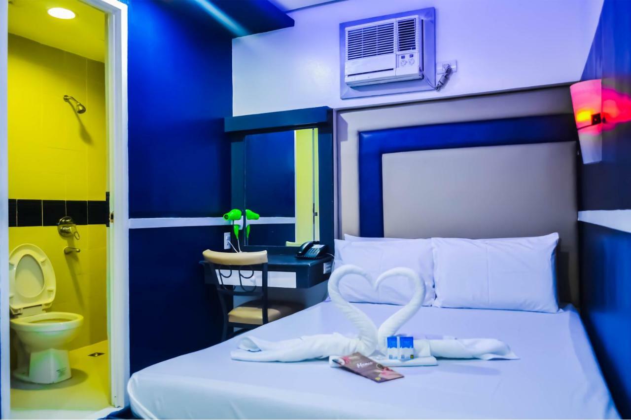 Hotel 99 Cubao Quezon City Exterior photo